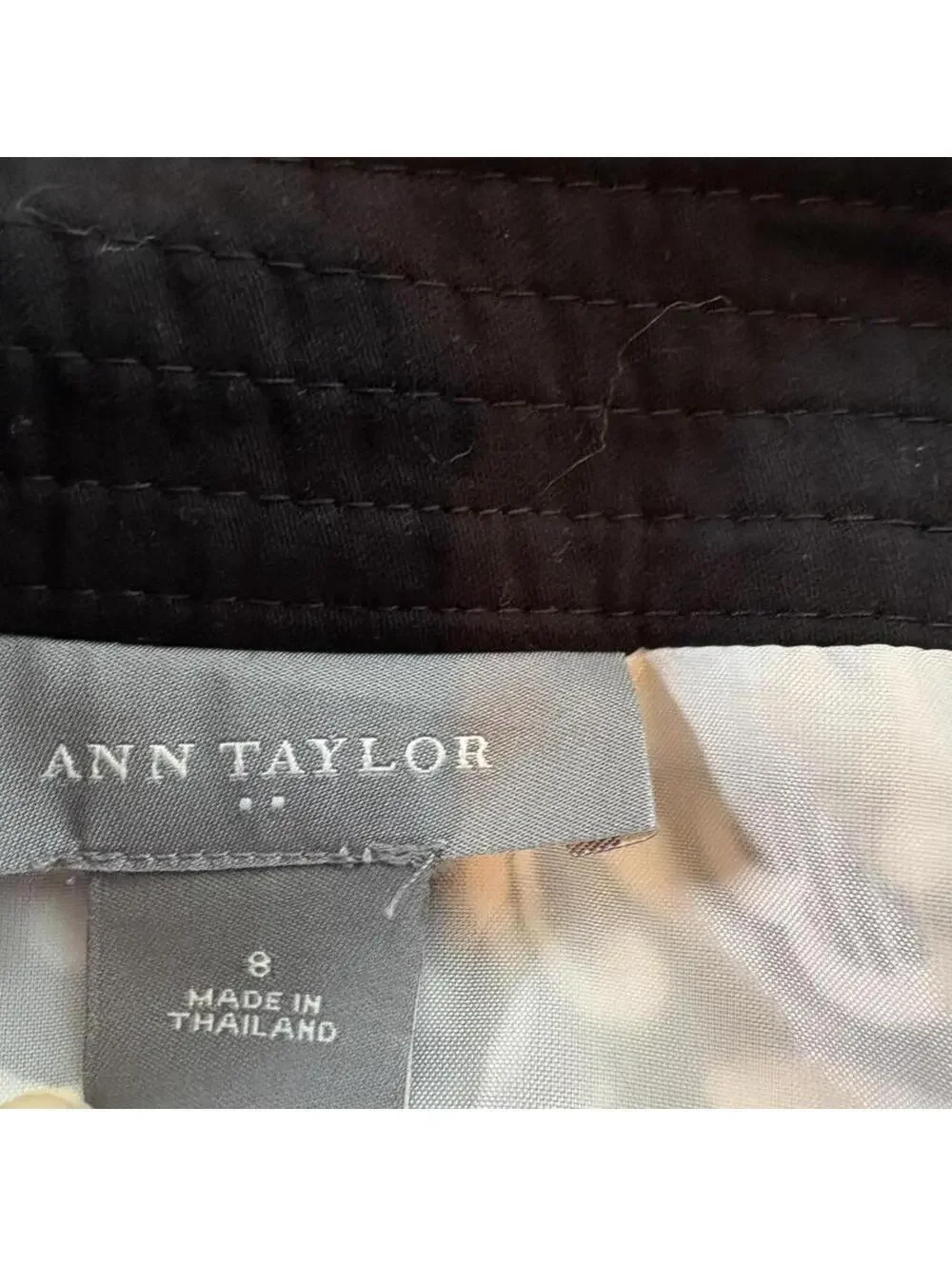 Ann Taylor skirt 100% cotton, size 8